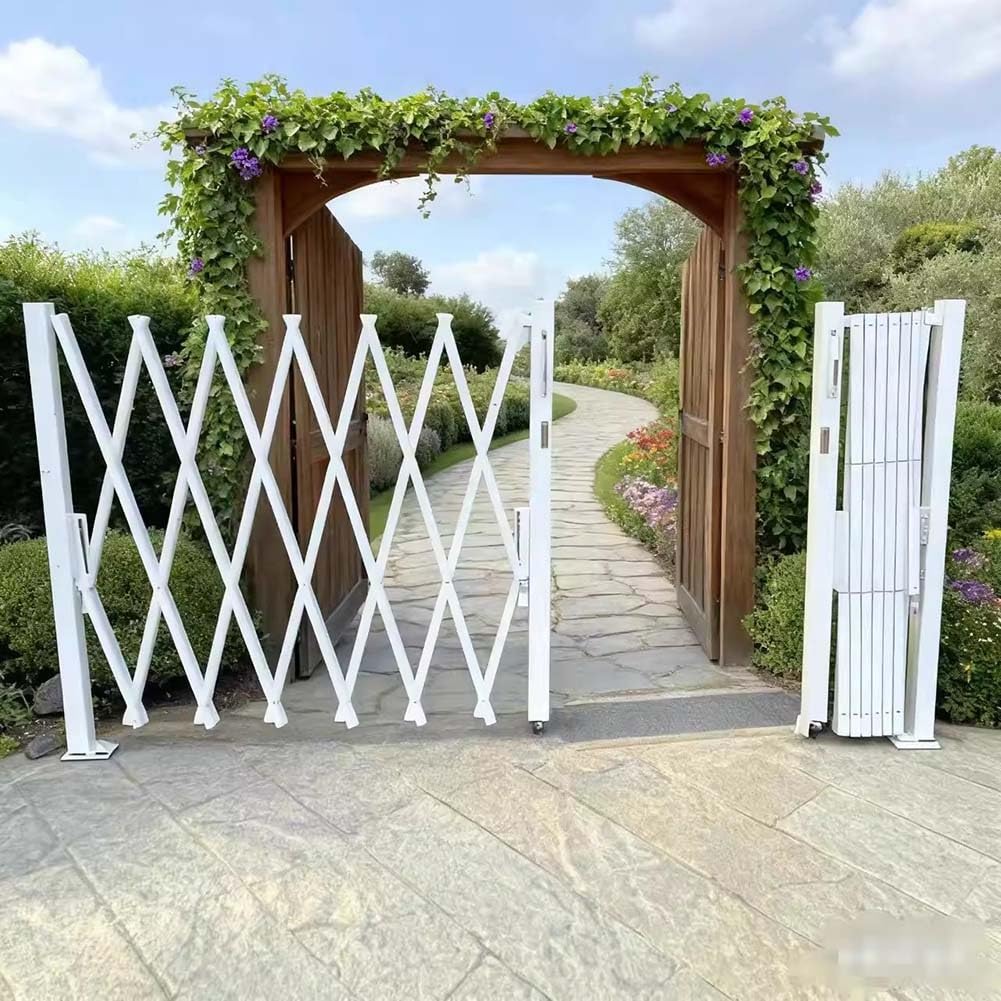 Expandable Security Gate - Heavy Duty 360° Rolling Barricade, Flexible Galvanized Steel Folding Garden Door with Handle, Ground Fixed, H: 1.5m x L: 4m - Ideal for Security Barriers