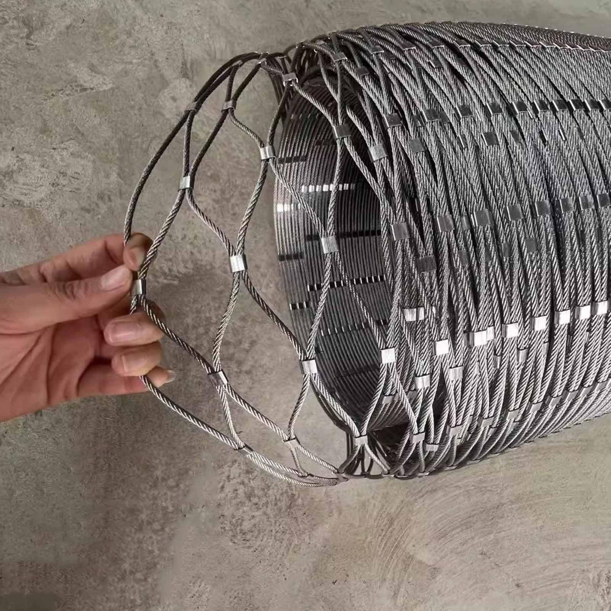 Stainless Steel Rope Net 6cm Mesh Safety Fence - Durable Anti-Fall Barrier for Kids & Pets, Theft Protection for Balconies & Stairs, 2x6m Safety Solution