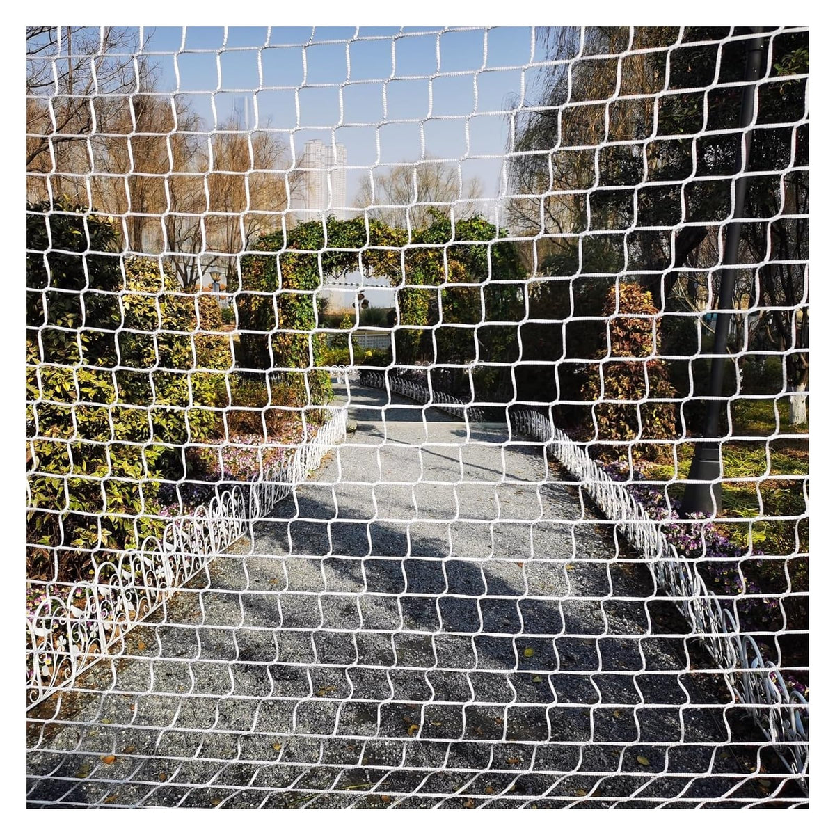 Outdoor Climbing Safety Net 3cm Mesh Rope for Stair Railings & Terrace Fences Weatherproof Child & Pet Secure Guard (7x9m) Perfect for Safe Play Areas